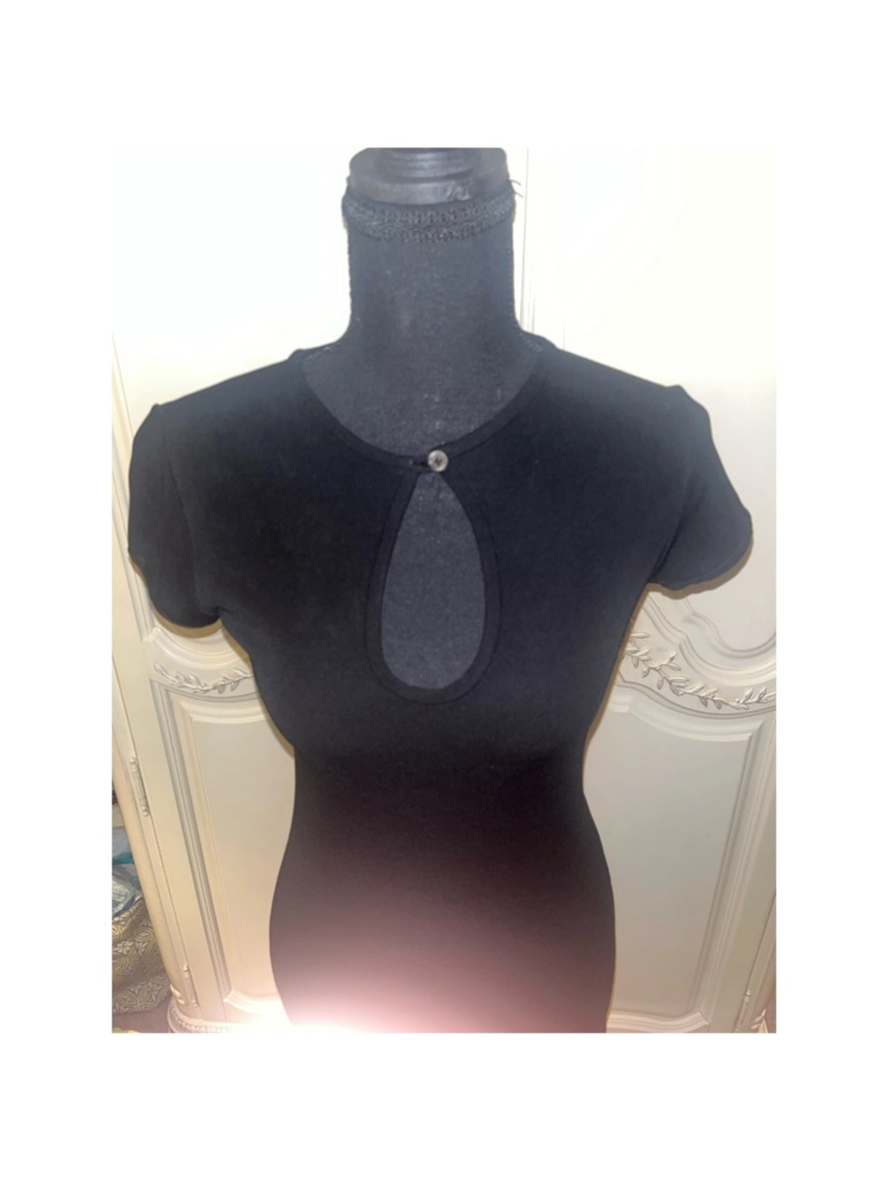 VTG DKNY Black Short Sleeve Keyhole Dress